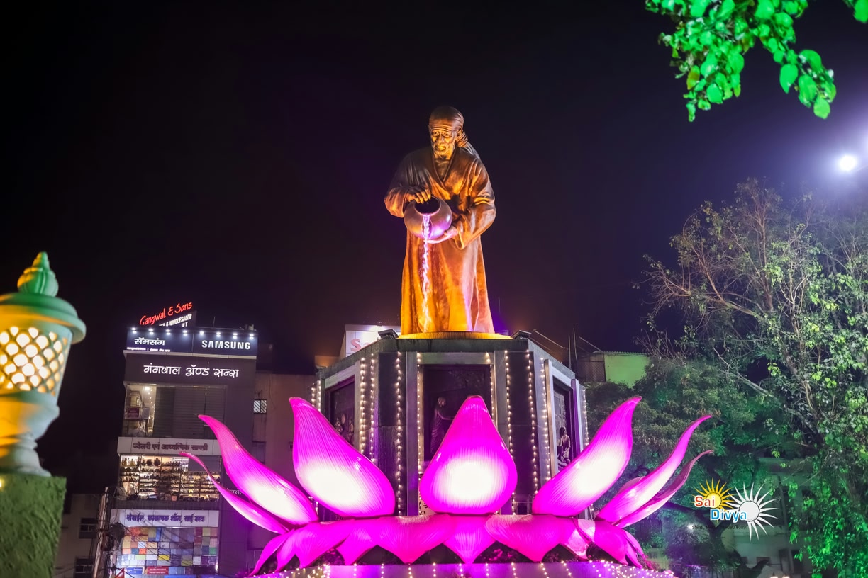 Shirdi – Maharashtra Culture and Spiritual Tour